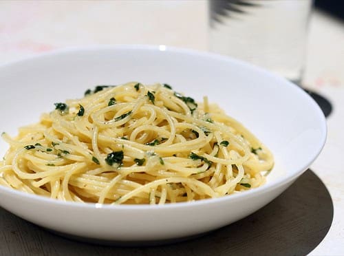 Spaghetti with Garlic and Oil Spaghetti with Garlic and Oil