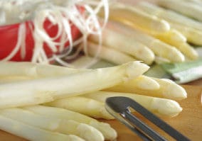 White Asparagus With Tarragon Cream Sauce
